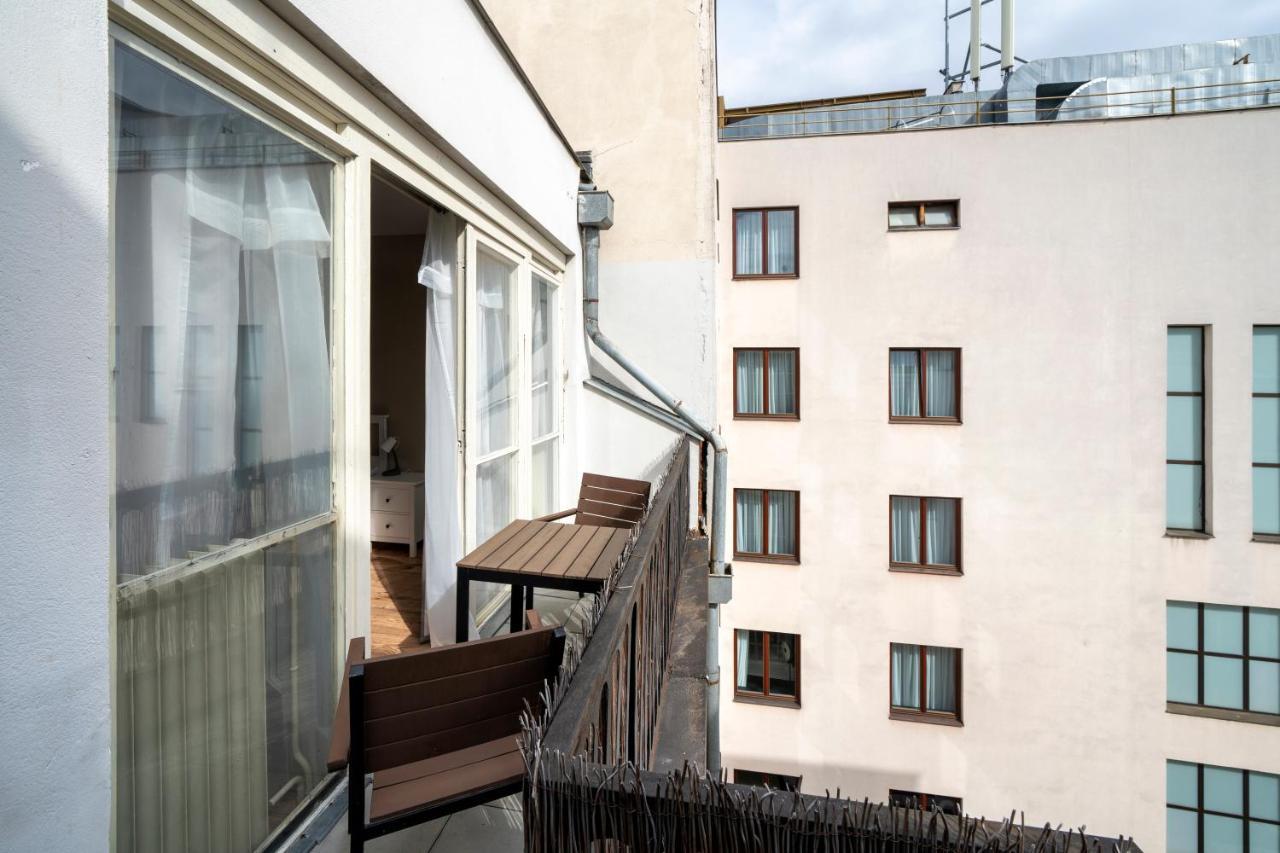 New Town - Apple Apartments Prague Luaran gambar