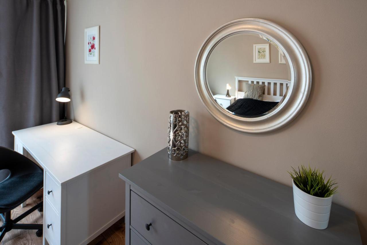 New Town - Apple Apartments Prague Luaran gambar