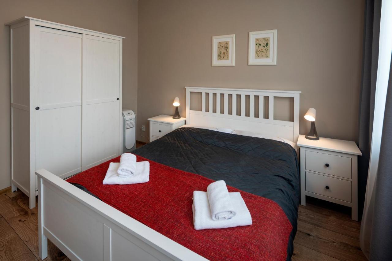 New Town - Apple Apartments Prague Luaran gambar